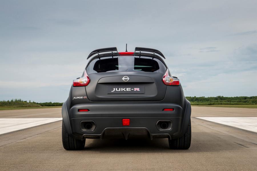  Nissan Juke-R 2.0 Concept 2015 года  (фото 9 из 41)